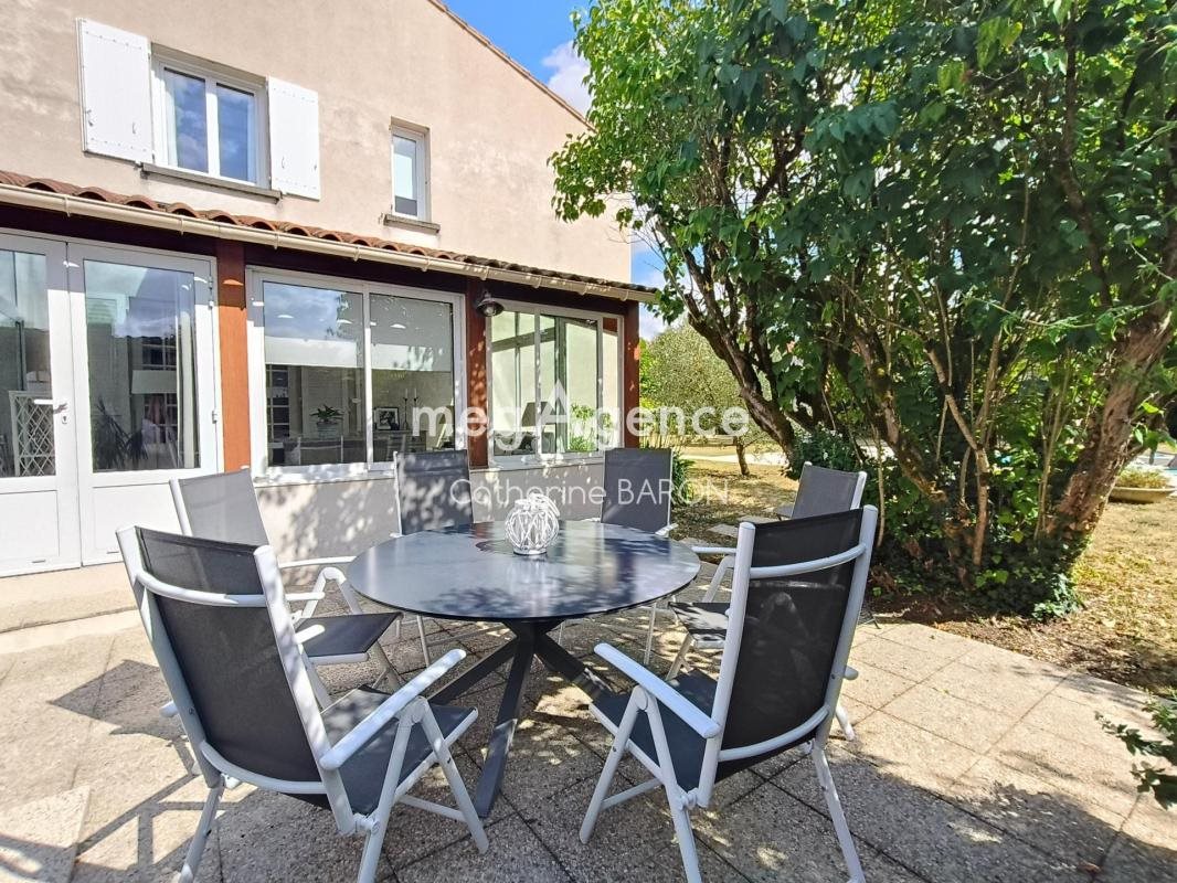 Maison à vendre, 220m², Beauvais-sur-Matha