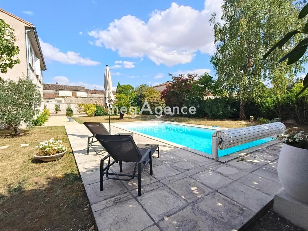 Maison à vendre, 220m², Beauvais-sur-Matha