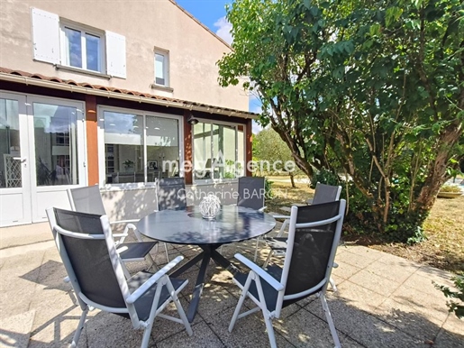 Maison 5 pièces 220 m² · à Beauvais-sur-Matha · 220 m² · 286 000 €