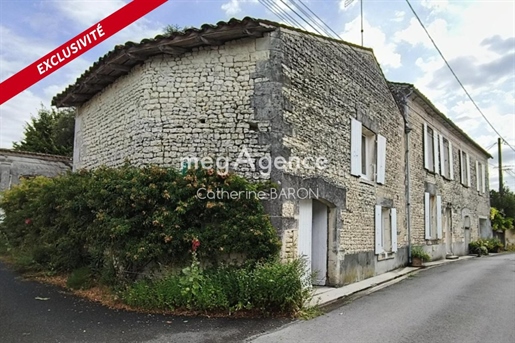 Maison 8 pièces 162 m² · à Juillac-le-Coq · 162 m² · 196 800 €