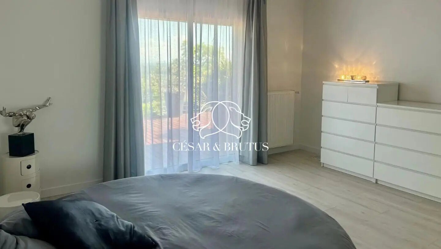 Maison à vendre, 300m², Neyron