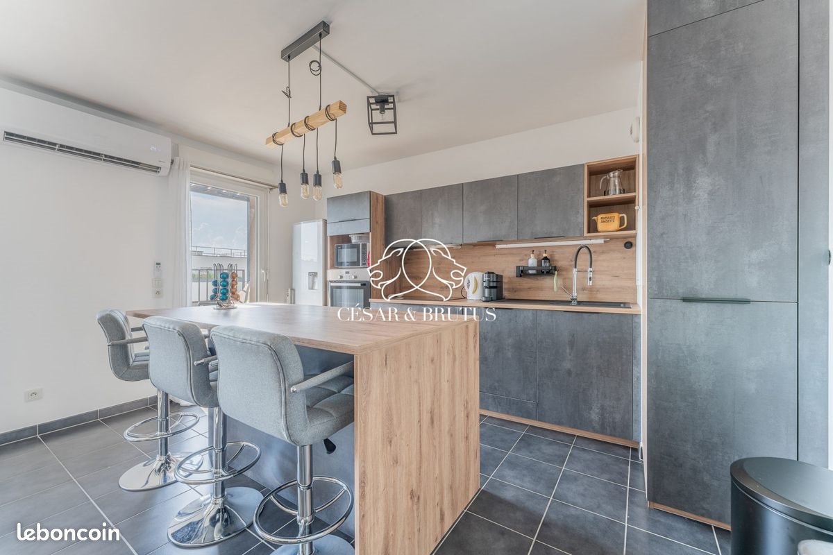 Appartement à vendre, 72m², Vénissieux