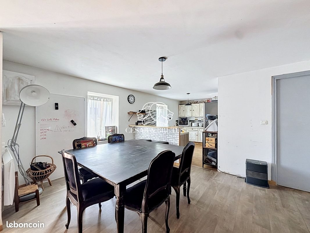 Maison à vendre, 122m², Saint-Léger-sur-Roanne