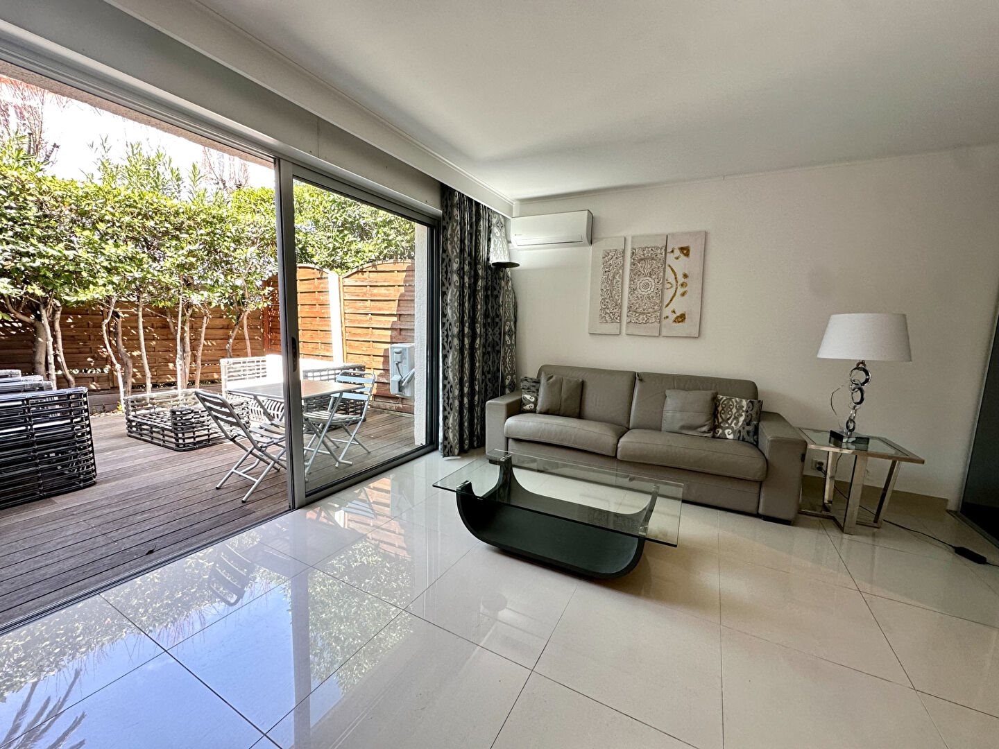 A guaranteed favorite: Studio with garden, 200 meters from Place des Lices - Ansicht 4