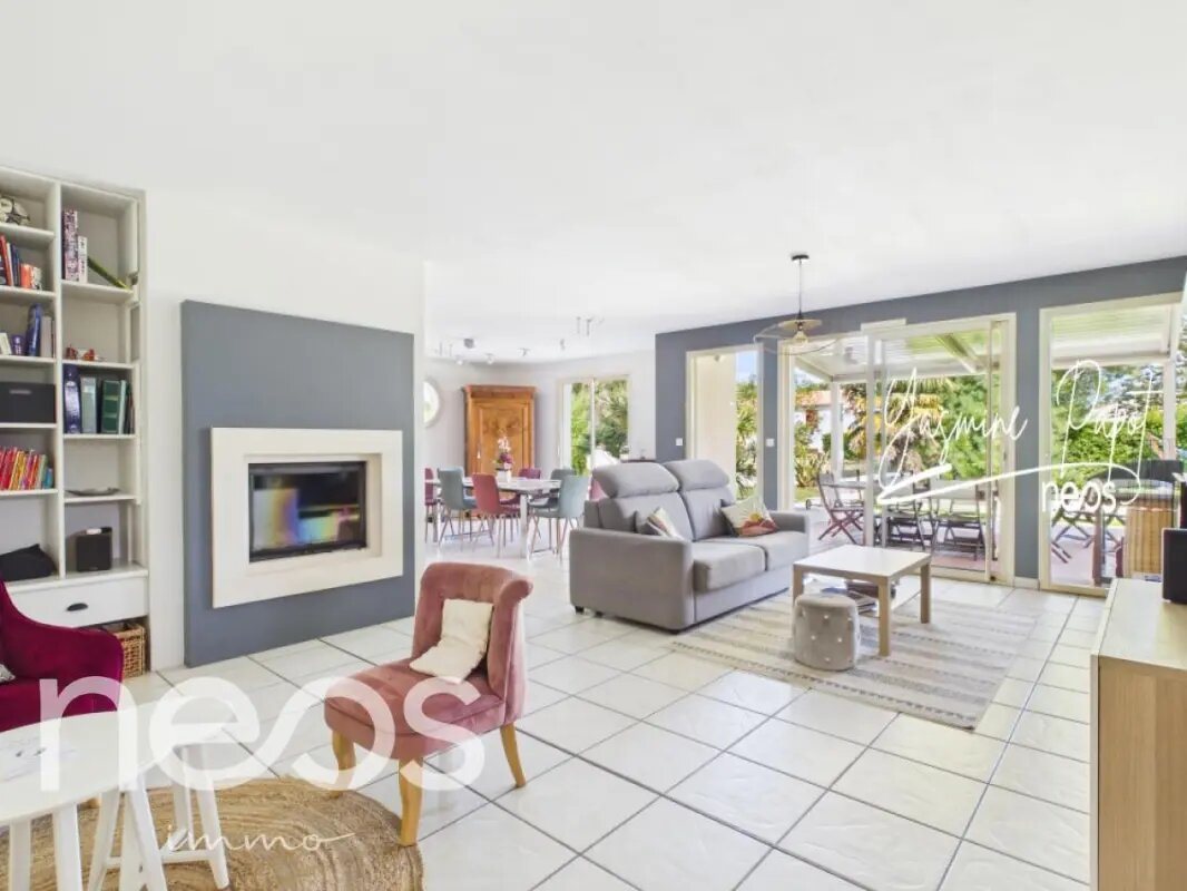 Maison à vendre, 185m², Aiffres
