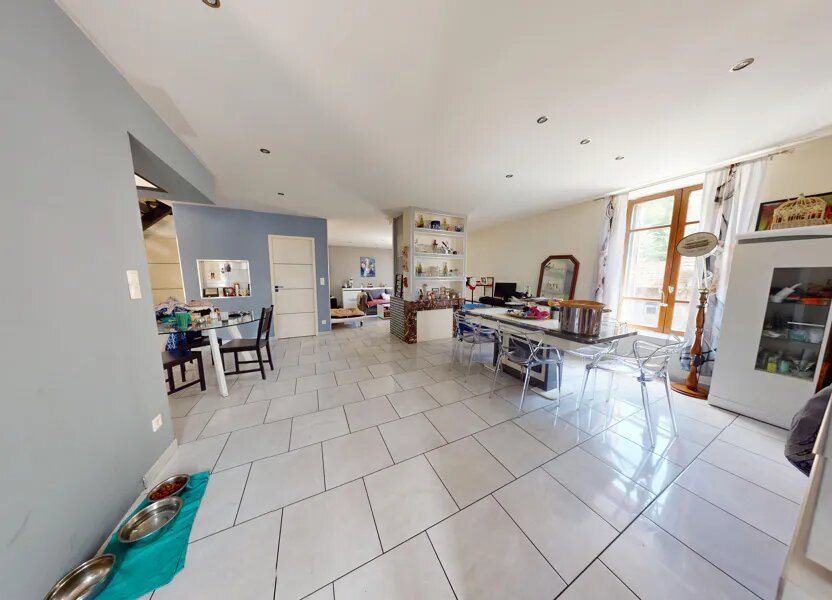 Maison à vendre, 152m², Le Chambon-Feugerolles