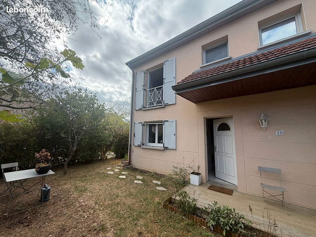 Maison à louer, 108m², Saint-Apollinaire
