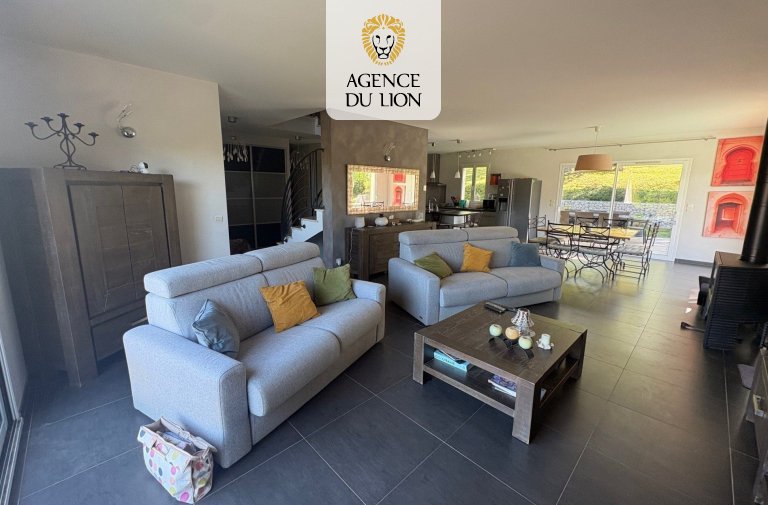 Maison à vendre, 188m², Sainte-Gemme-Moronval