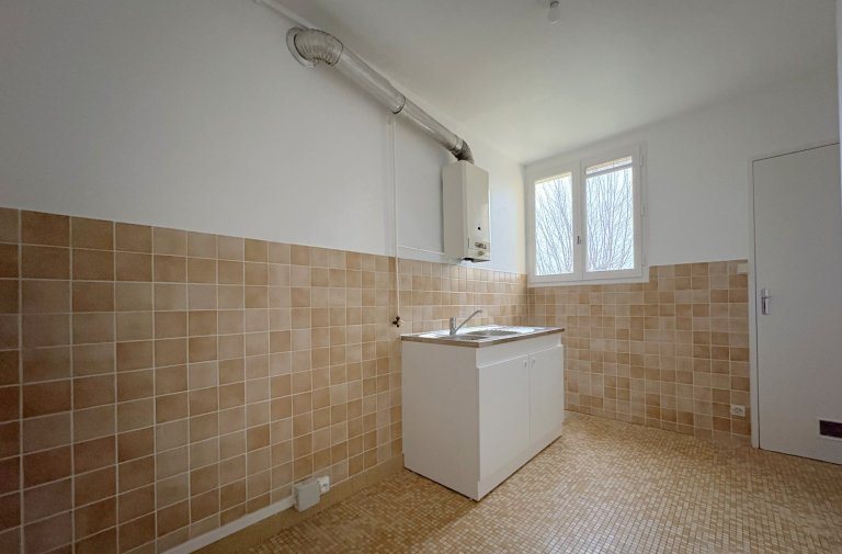 Appartement à louer, 69m², Dreux