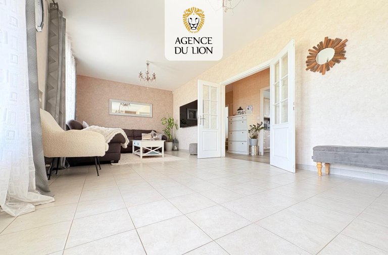 Maison à vendre, 180m², Tréon