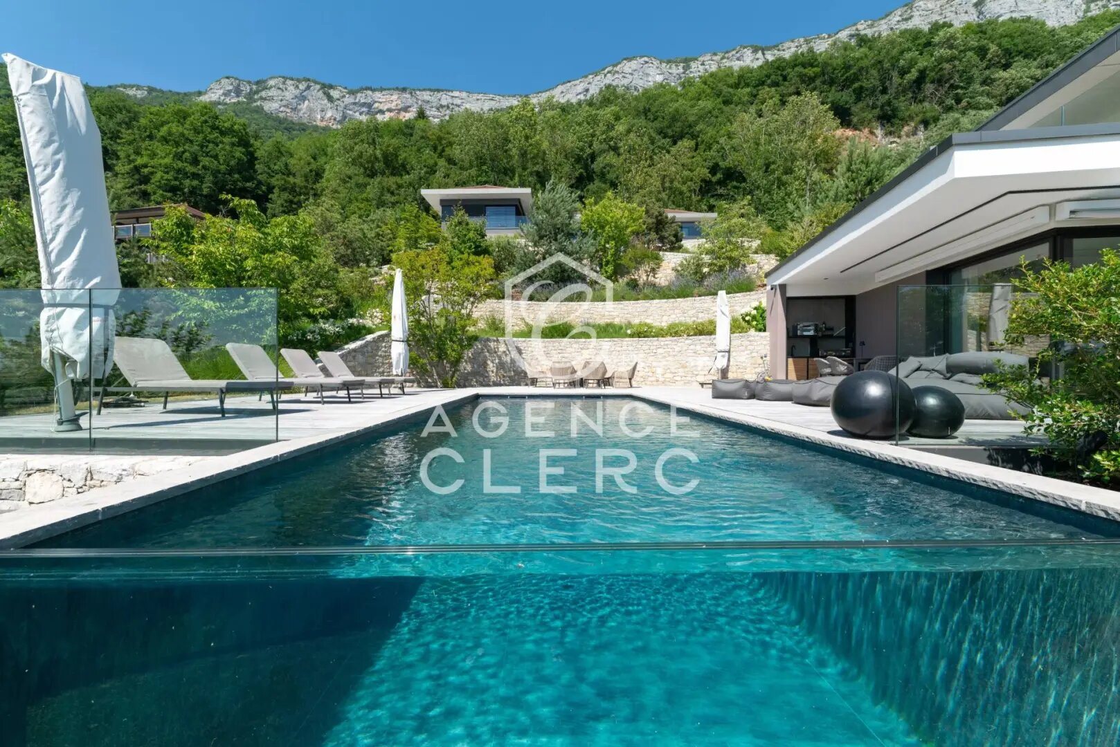 Maison à vendre, 230m², Veyrier-du-Lac
