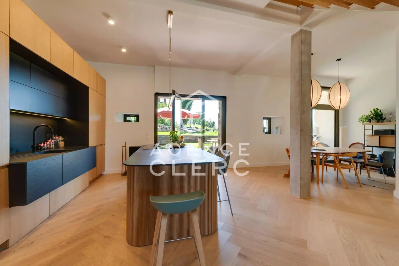 Maison à vendre, 236m², Talloires
