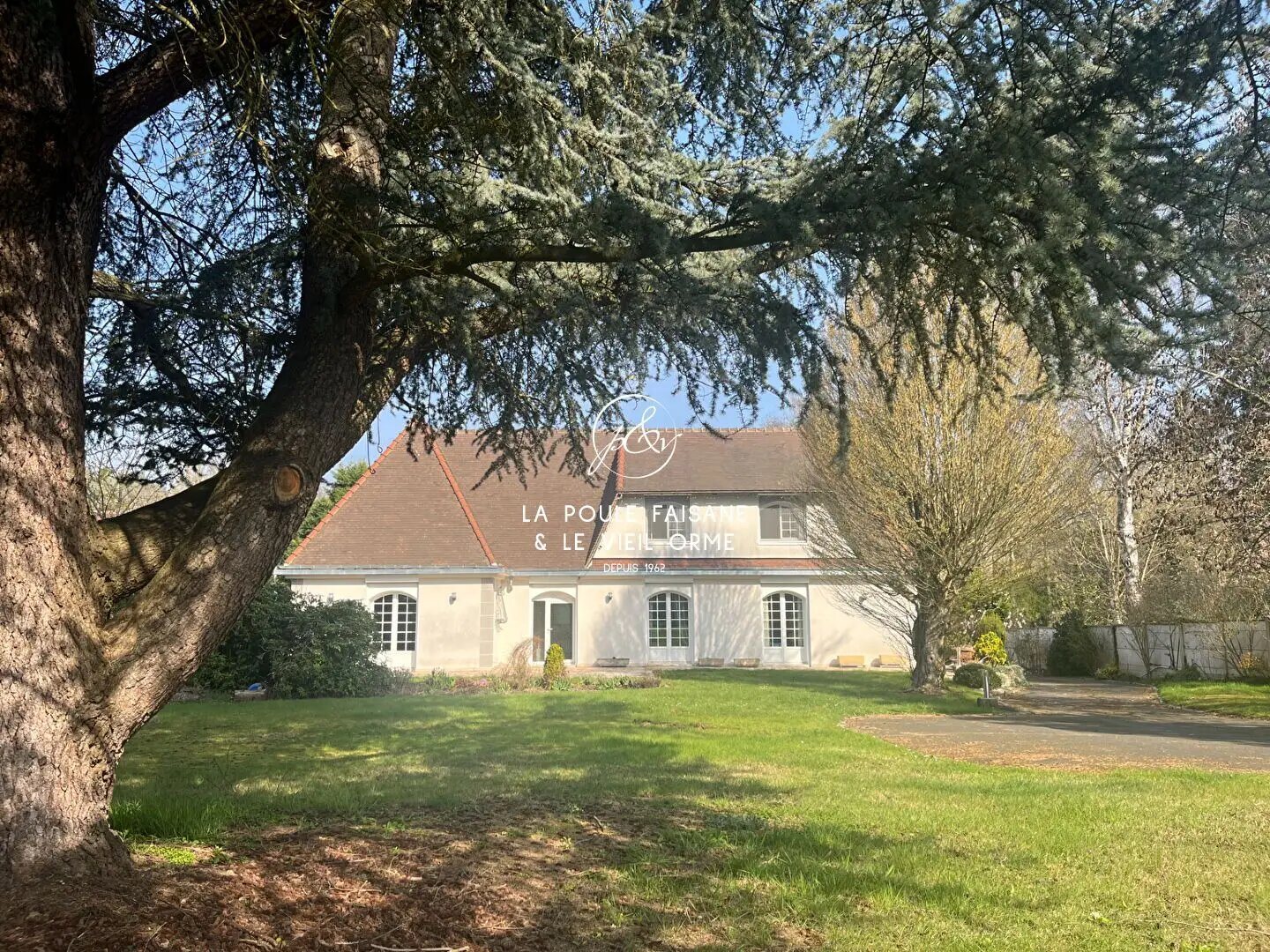Maison à vendre, 180m², Poigny-la-Forêt