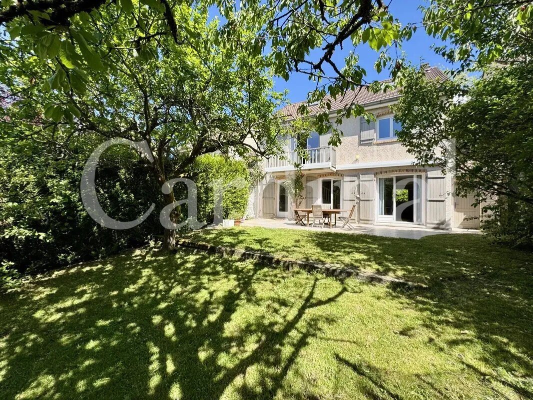 Appartement à louer, 149m², Noisy-le-Roi