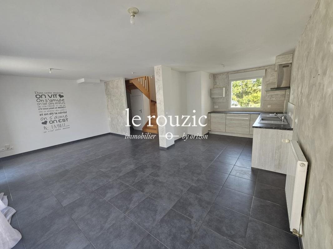 Maison à louer, 92m², Ambon