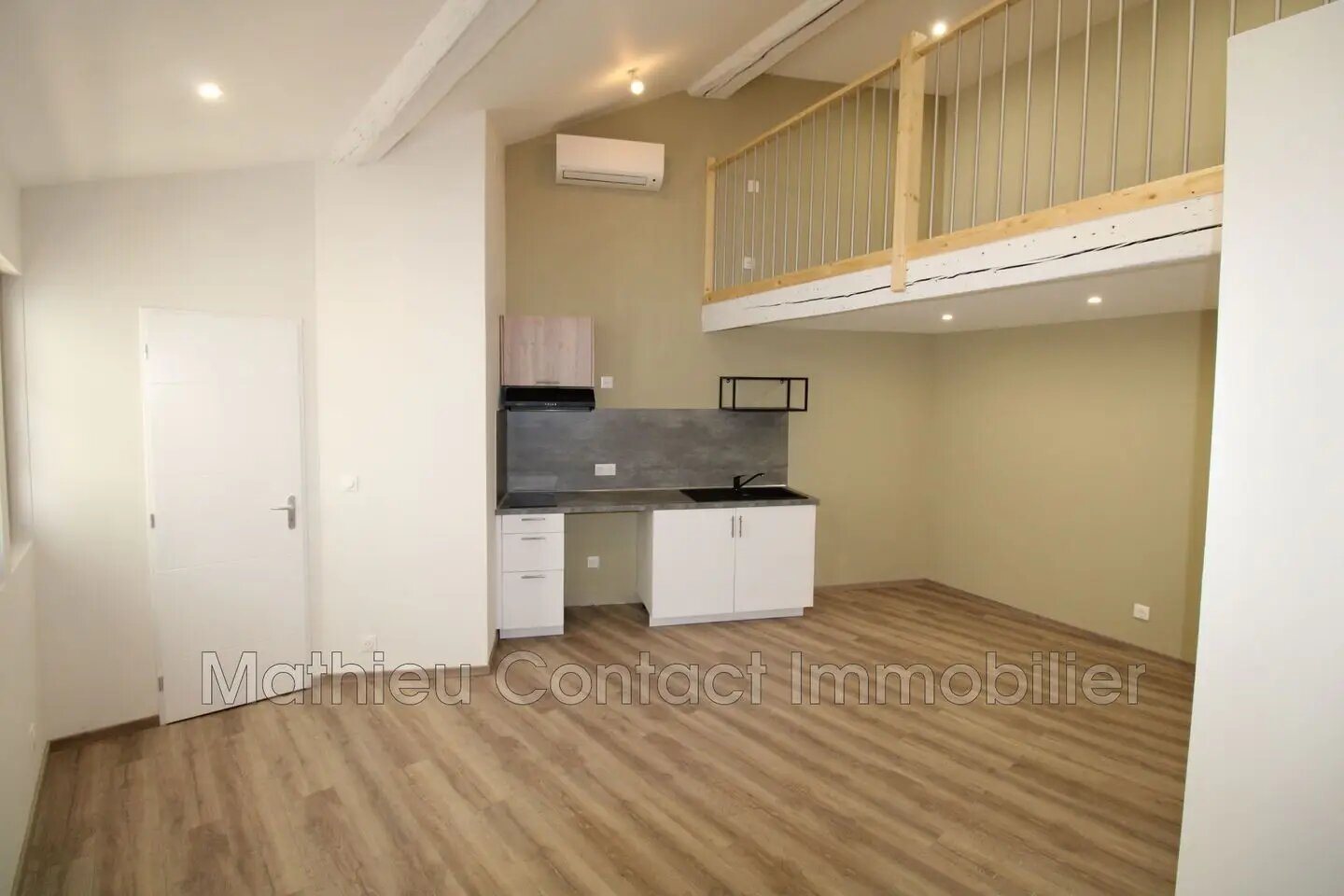 Appartement à louer, 22m², Nîmes