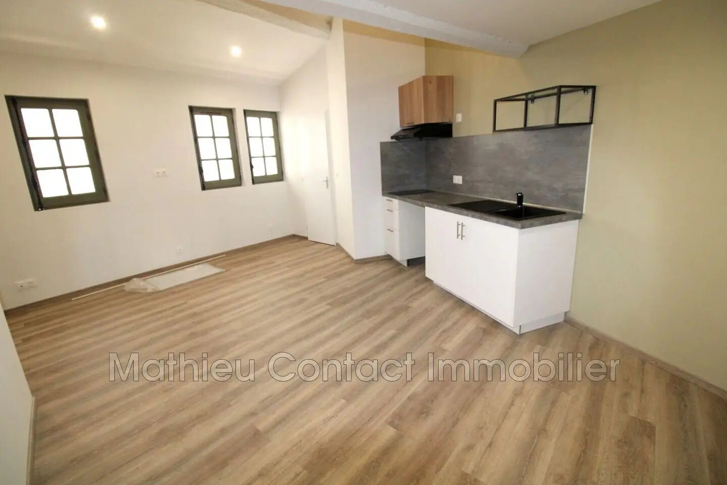 Appartement à louer, 22m², Nîmes