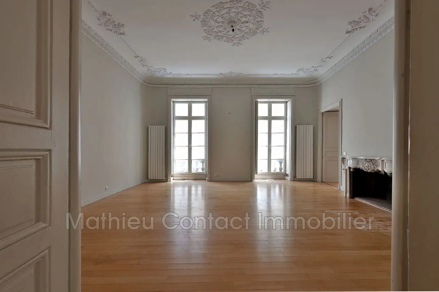 Appartement à louer, 185m², Nîmes