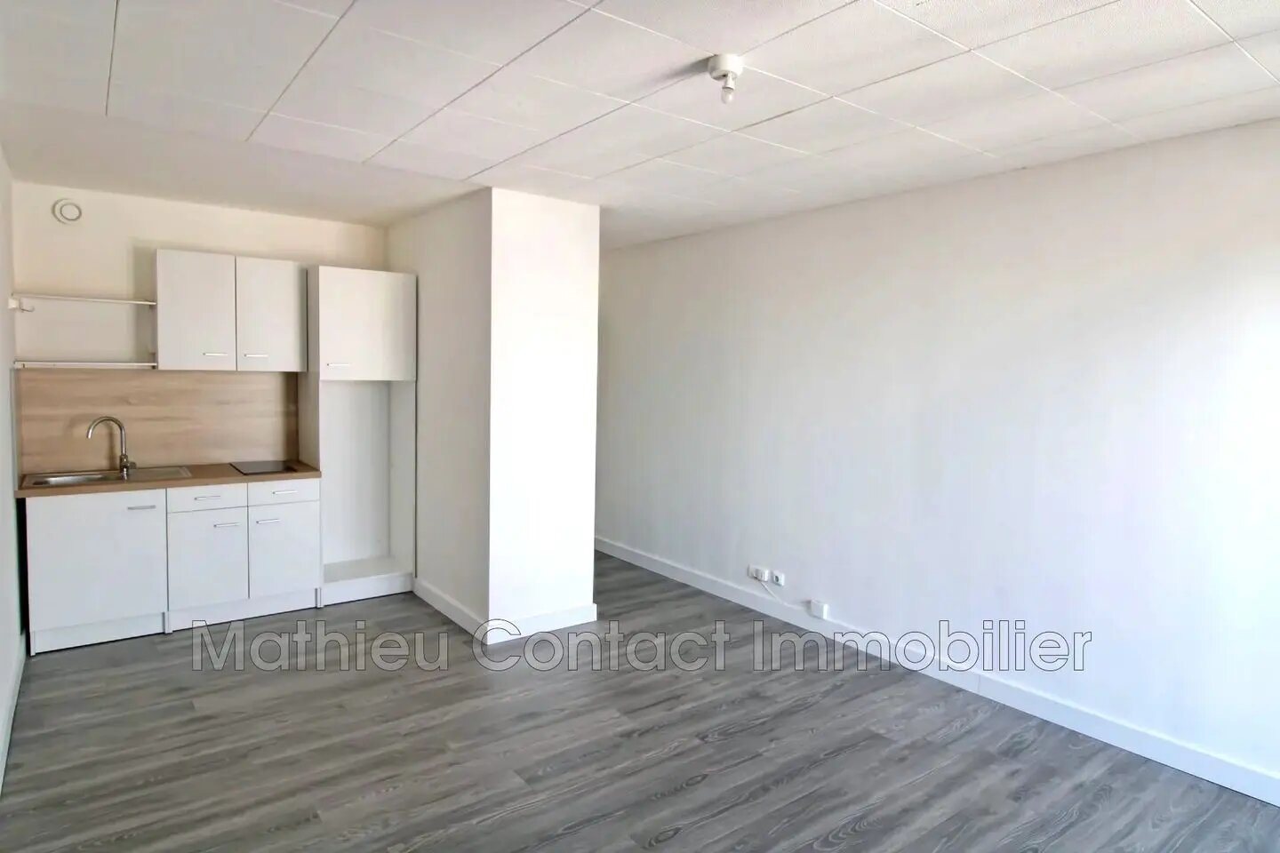 Appartement à louer, 28m², Nîmes