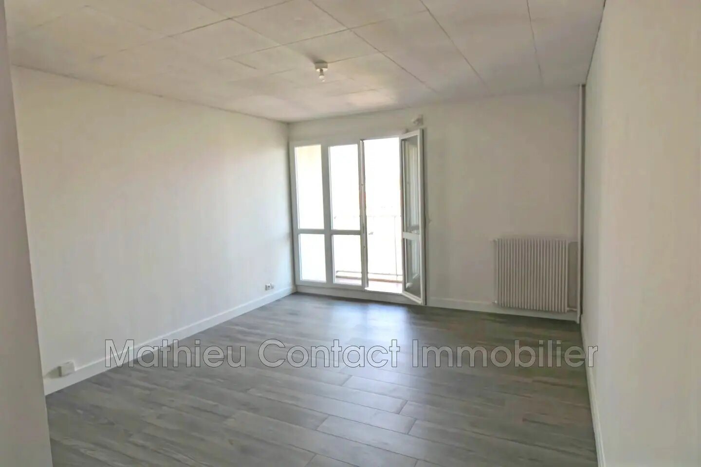 Appartement à louer, 28m², Nîmes