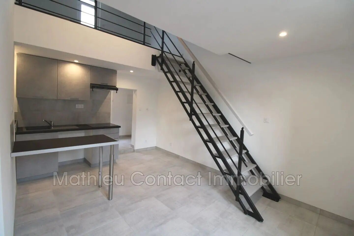 Appartement à louer, 21m², Nîmes