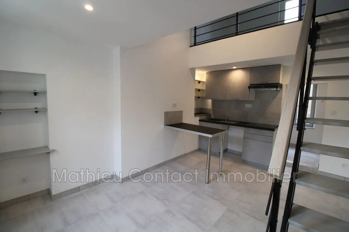 Appartement à louer, 21m², Nîmes