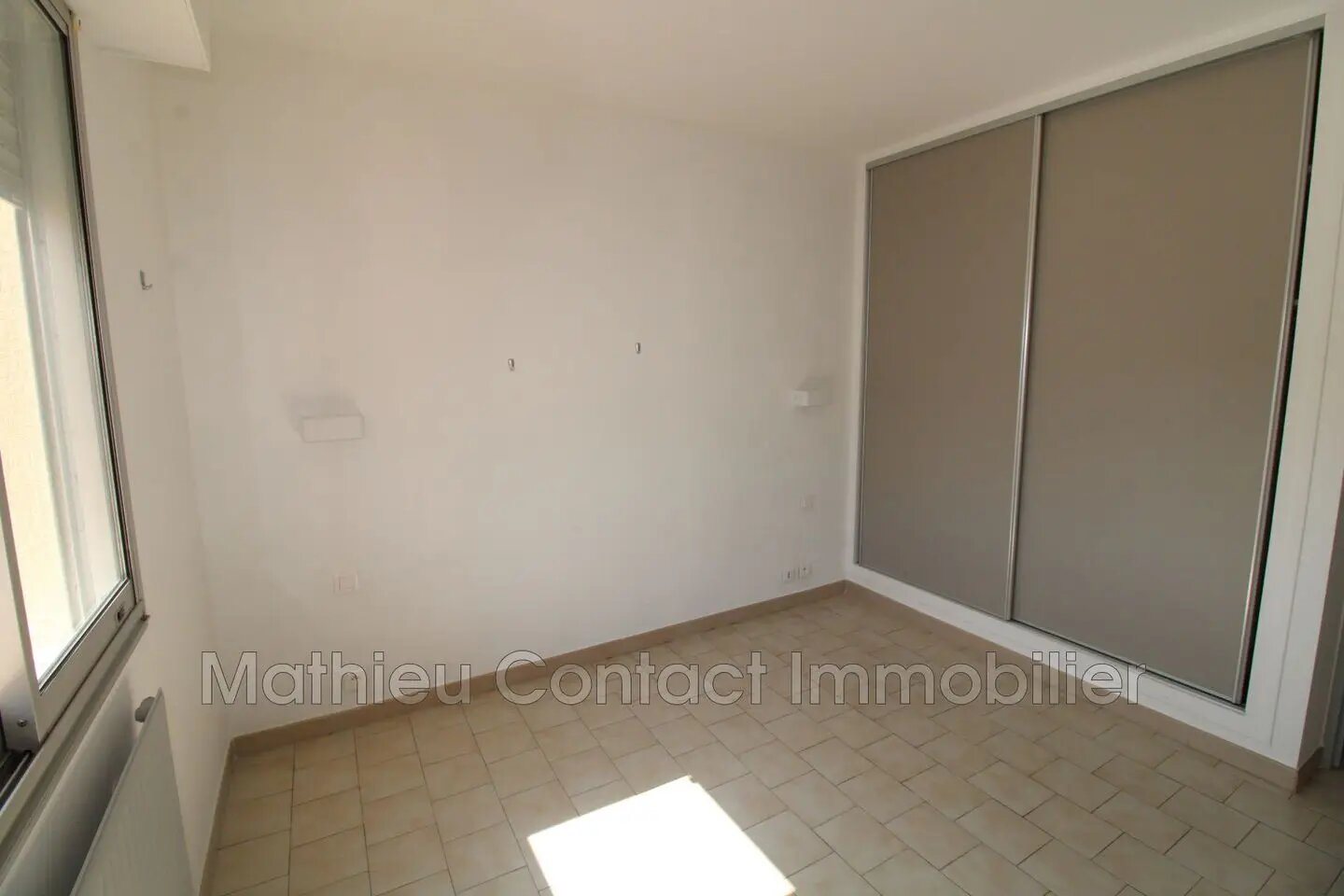 Appartement à louer, 33m², Nîmes