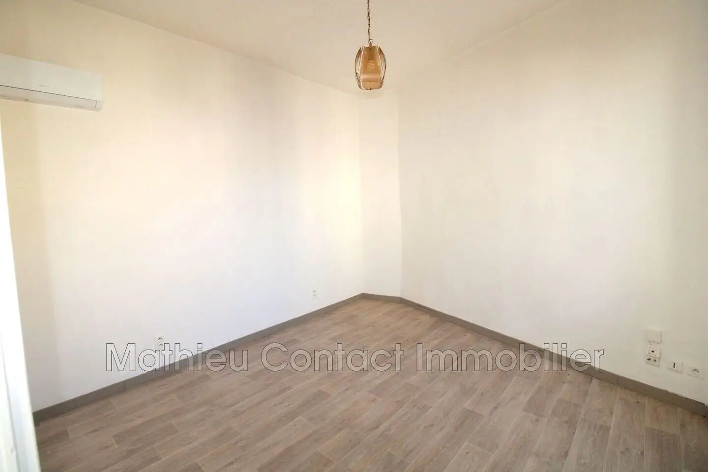 Appartement à louer, 34m², Nîmes