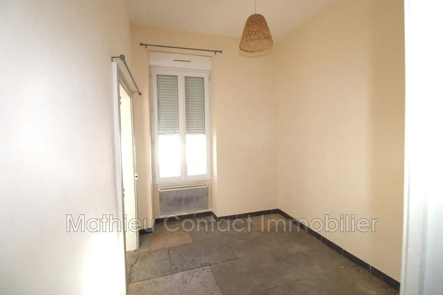 Appartement à louer, 34m², Nîmes