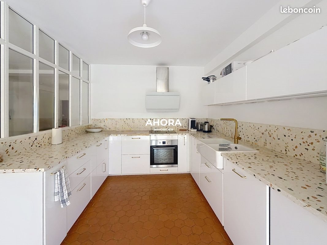 Appartement à louer, 81m², Marseille 9ème