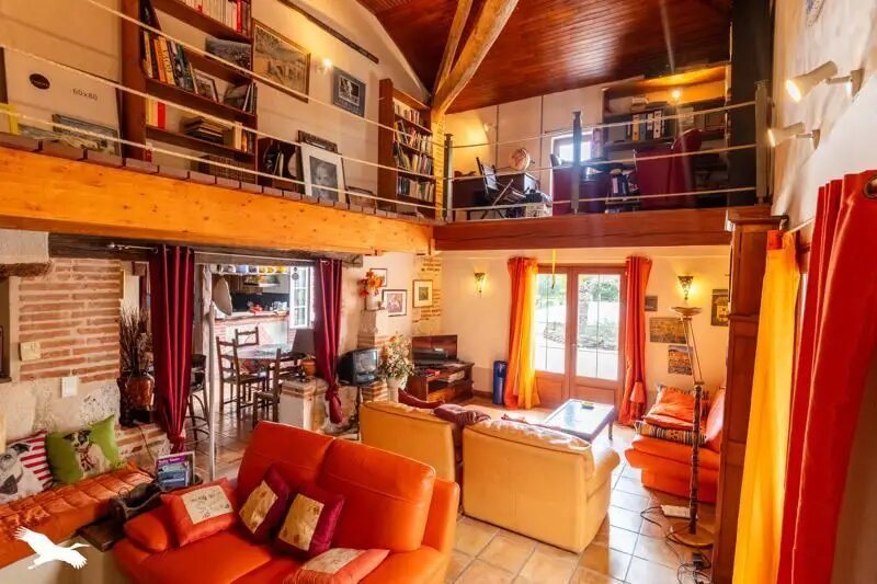 Maison à vendre, 201m², Pommevic