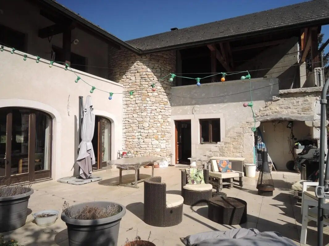 Maison à vendre, 265m², Brénod