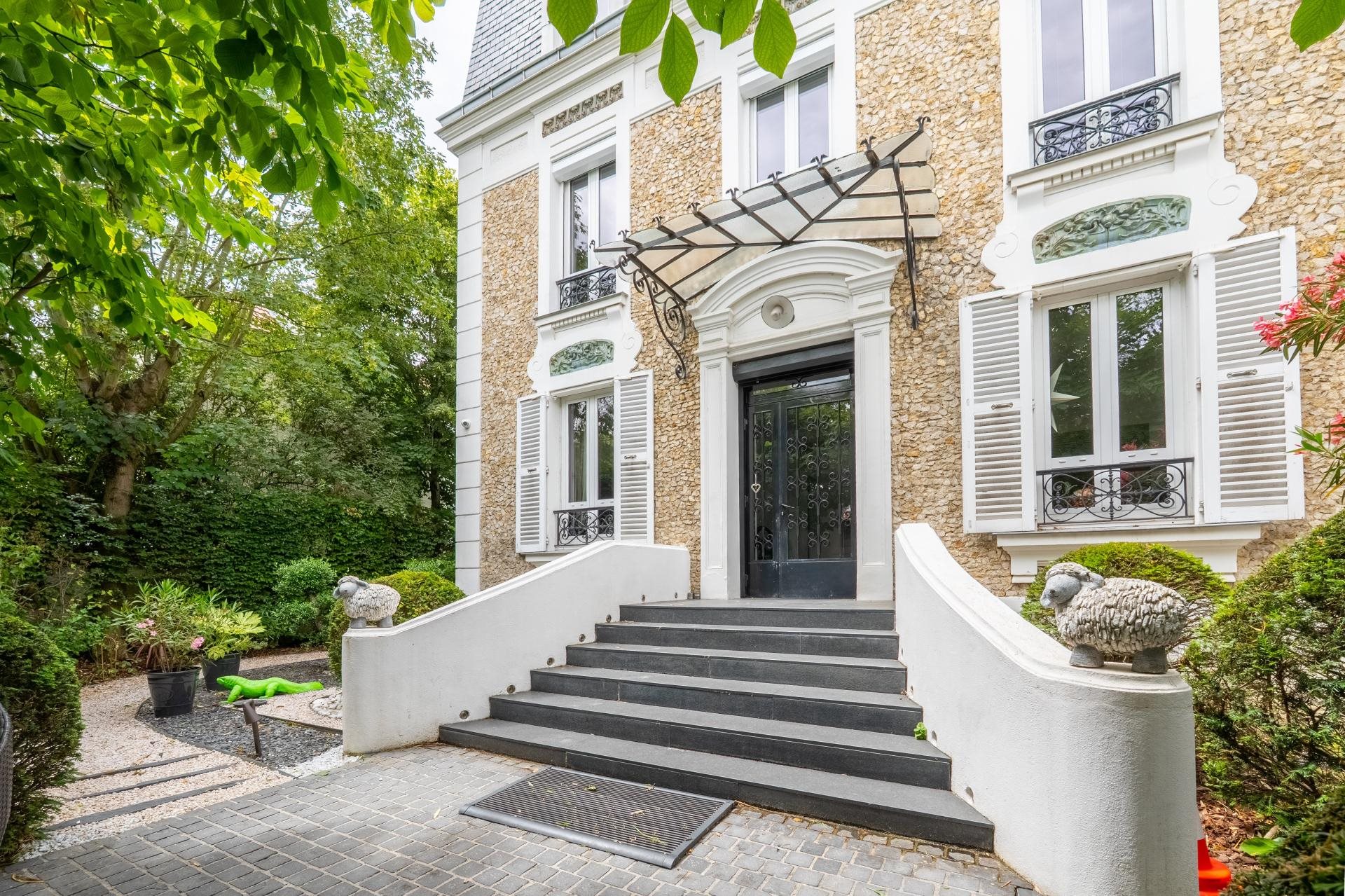 Maison à vendre, 489m², Saint-Maur-des-Fossés