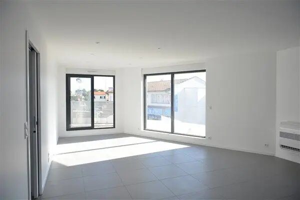 Appartement à louer, 90m², Pessac