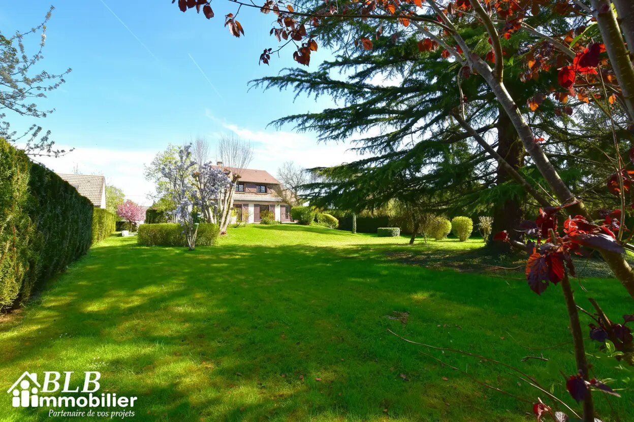 Maison à vendre, 198m², Lévis-Saint-Nom