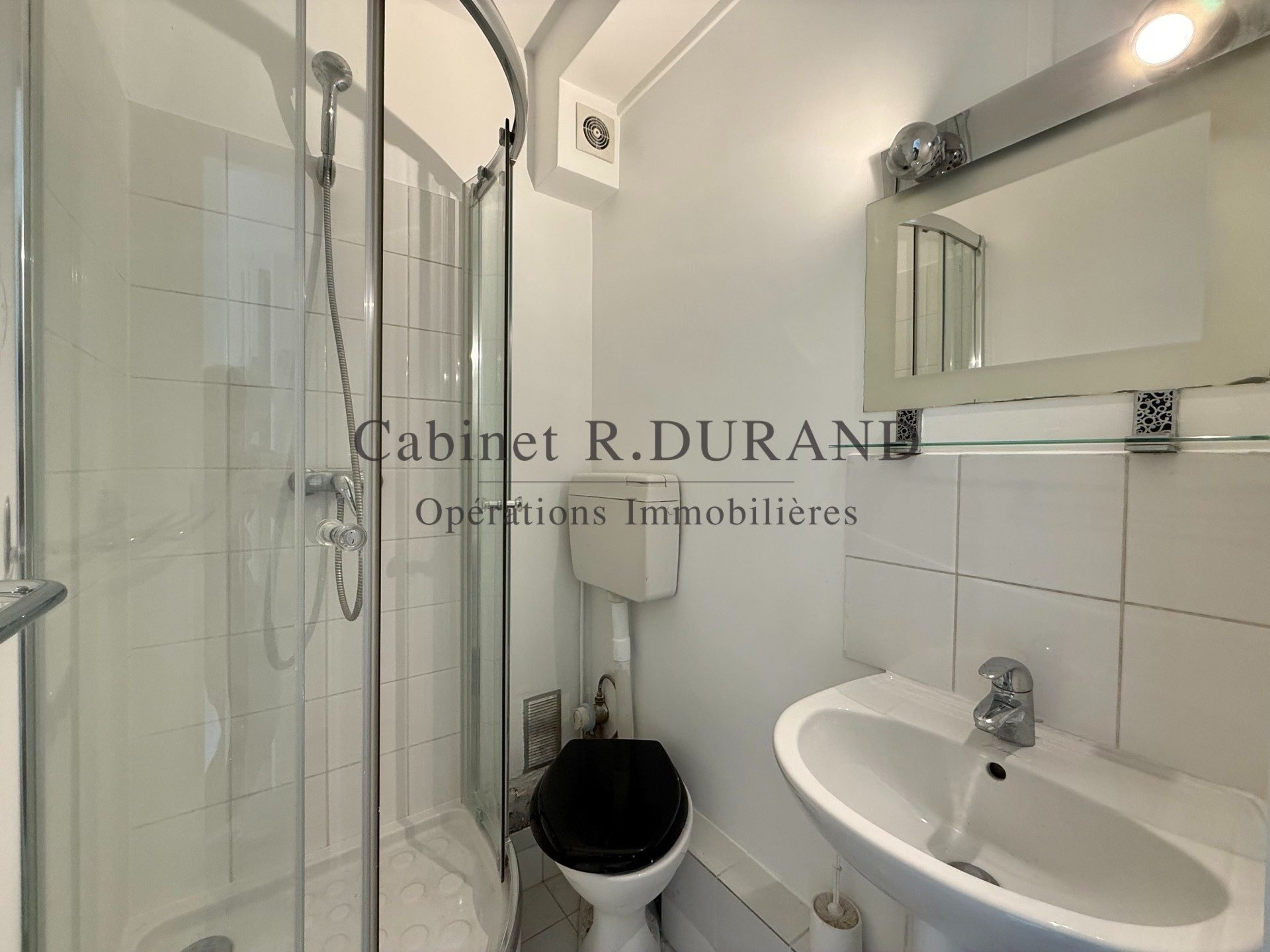 Appartement à louer, 12m², Courbevoie