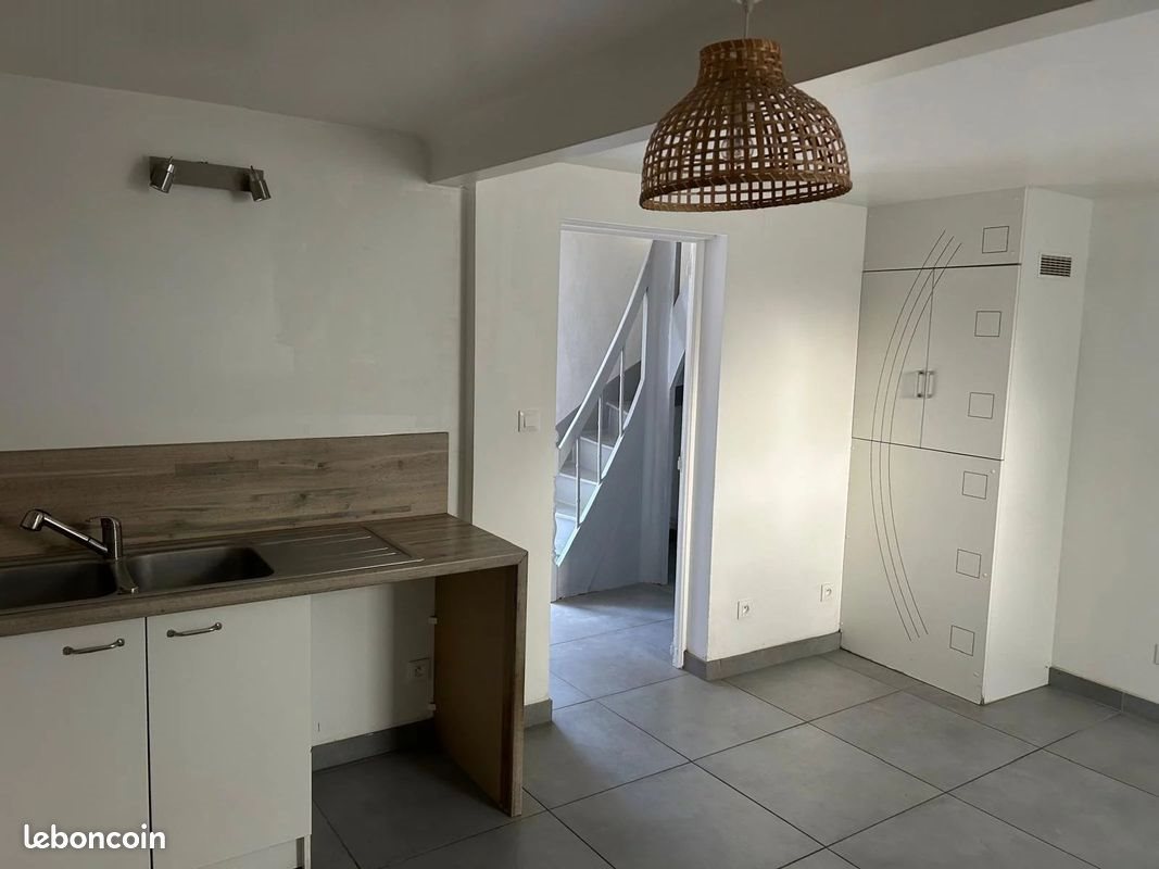 Maison à louer, 101m², Maresché
