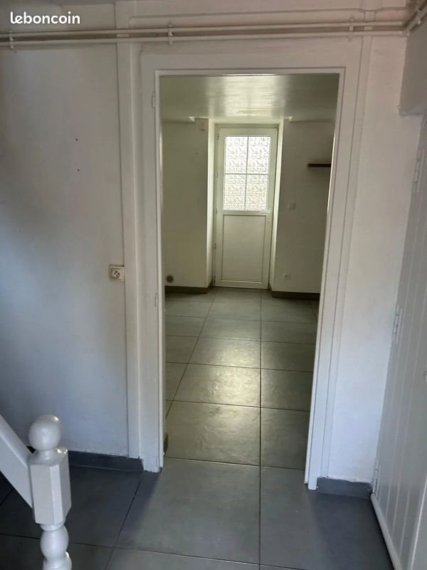 Maison à louer, 101m², Maresché
