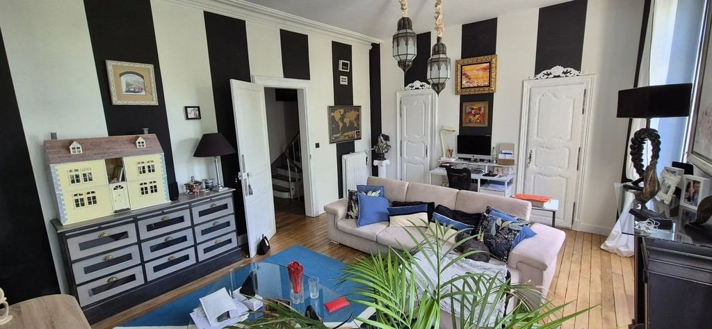 Maison à vendre, 327m², Le Mans