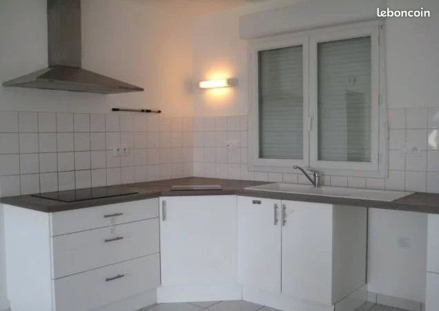 Maison à louer, 90m², Lhomme