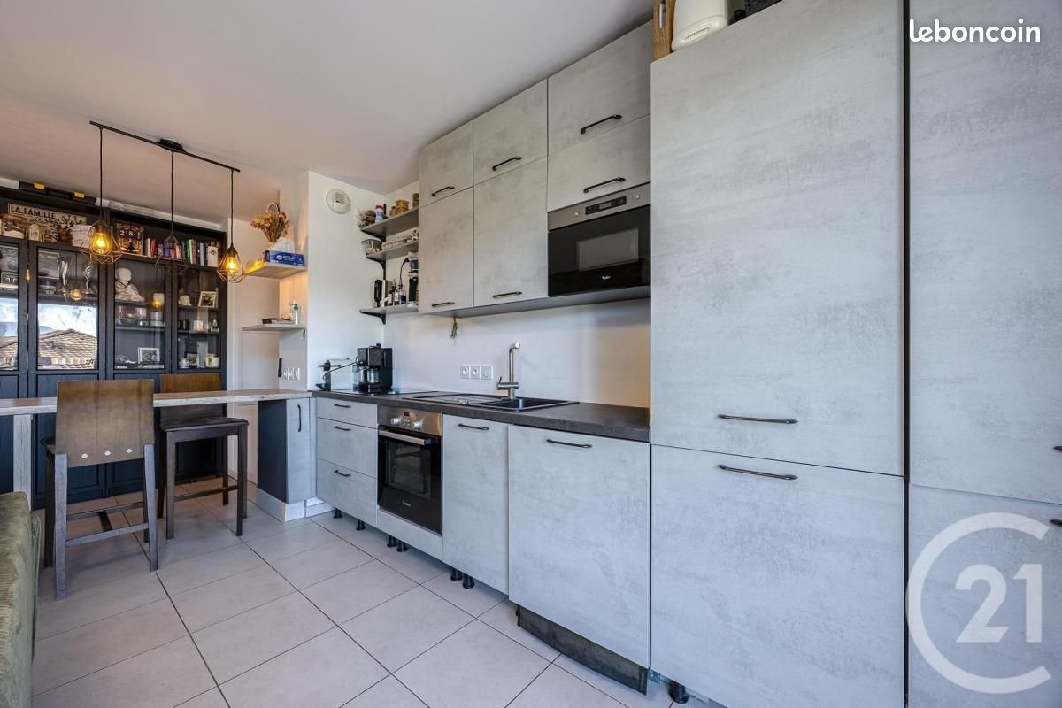 Appartement à vendre, 45m², Vallières-sur-Fier