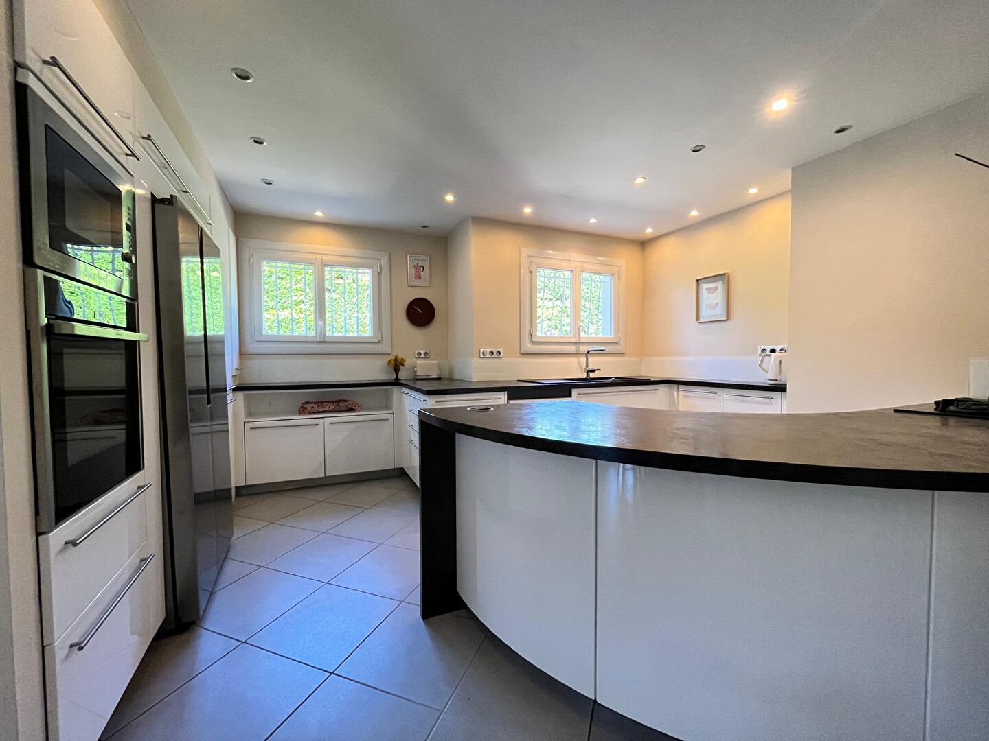 Maison à vendre, 270m², Saint-Restitut