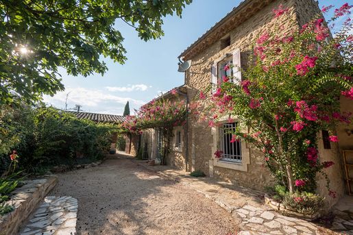 Maison 5 pièces 100 m² · à Saint-Paulet-de-Caisson · 100 m² · 440 000 €