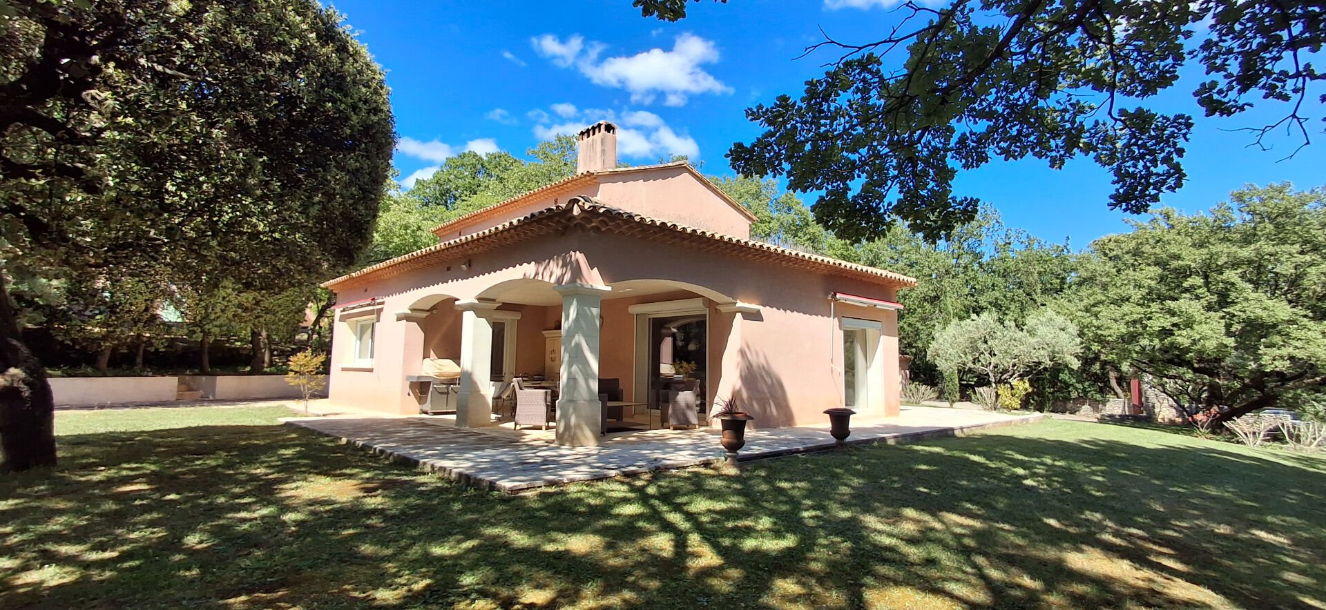 Maison à vendre, 200m², Saint-Restitut