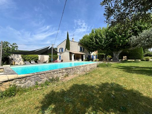 Maison 5 pièces 170 m² · à Suze-la-Rousse · 170 m² · 598 000 €