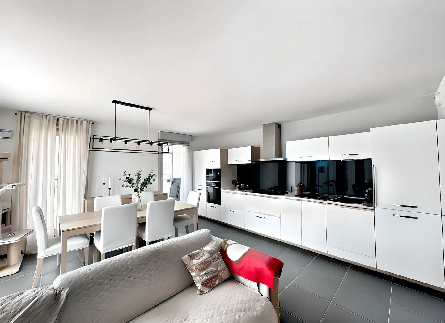 Appartement à vendre, 84m², Saint-Genis-Pouilly