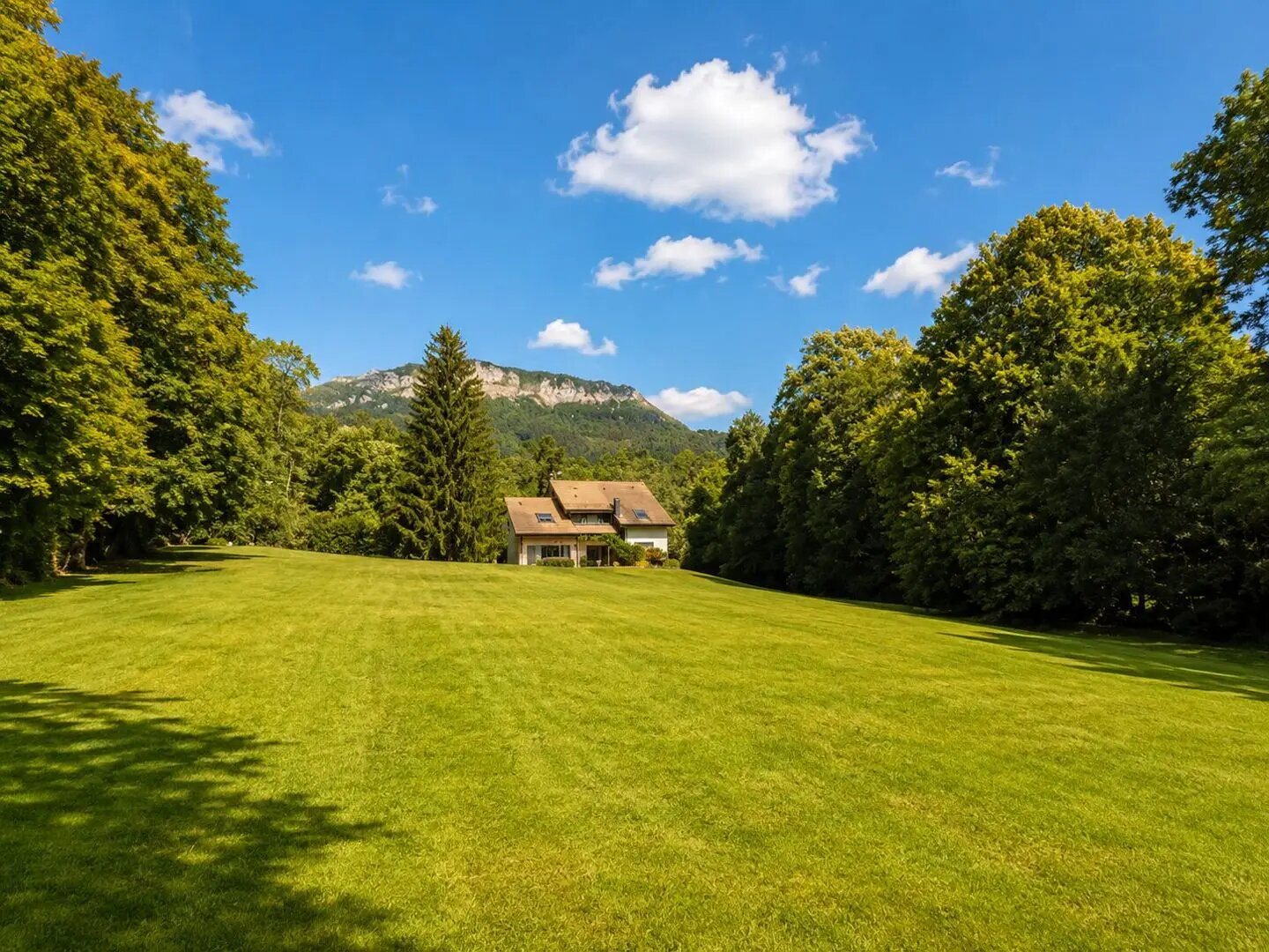 Maison à vendre, 177m², Gex
