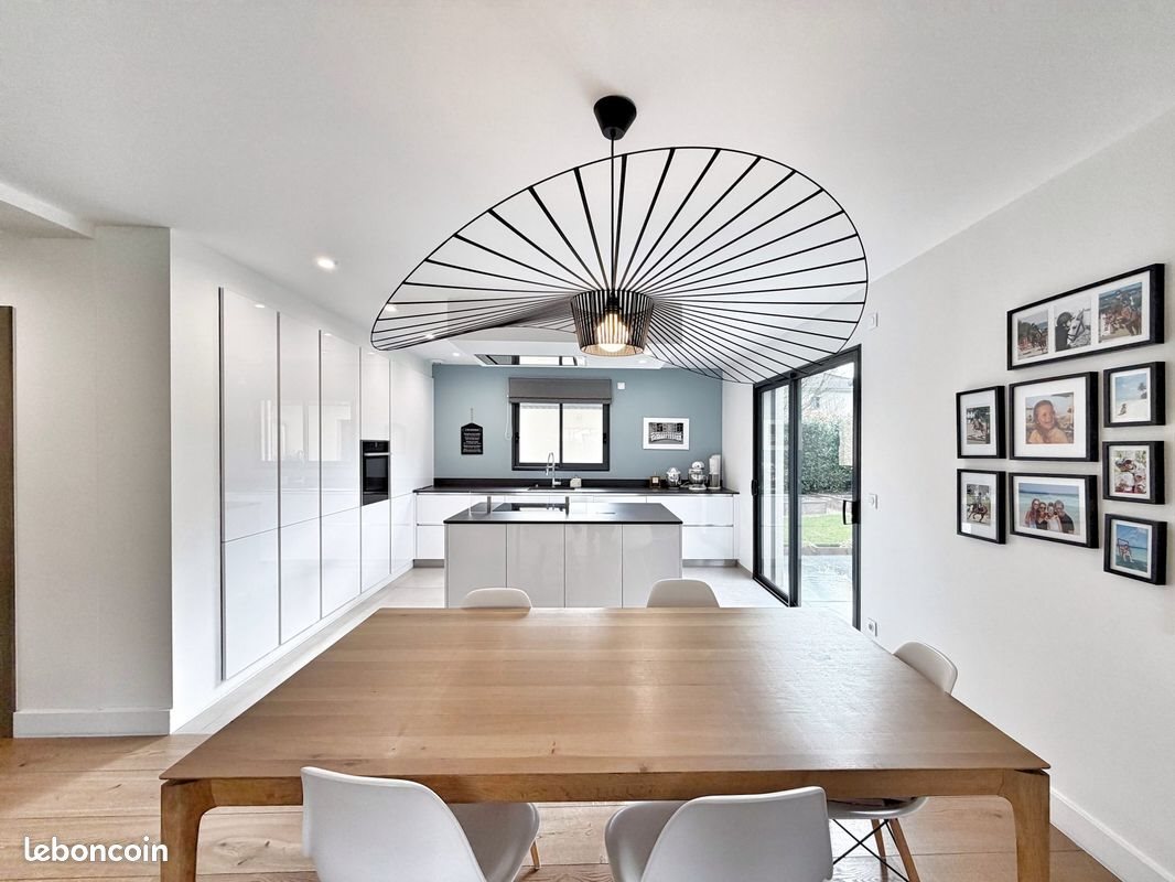 Maison à vendre, 162m², Prévessin-Moëns