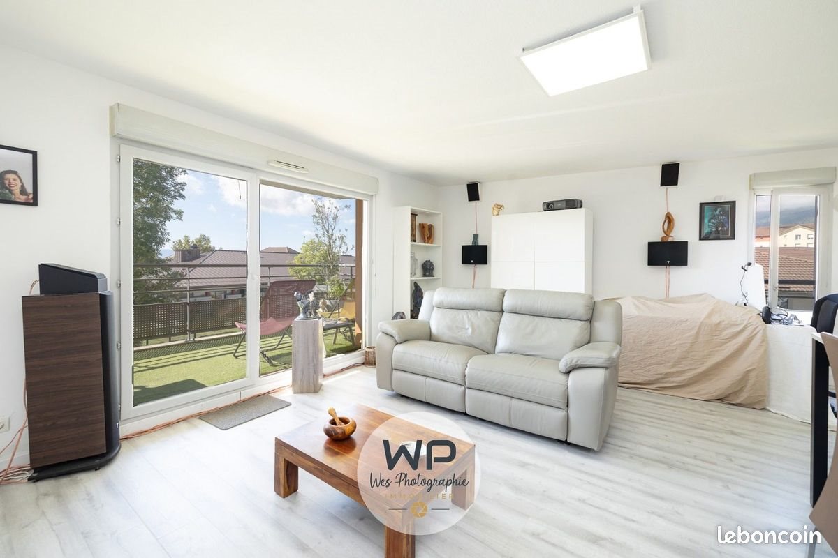 Appartement à vendre, 91m², Cessy