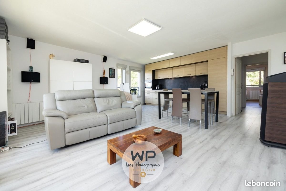 Appartement à vendre, 91m², Cessy